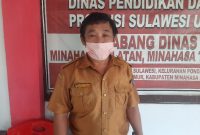 Kepsek Drs. Verna Sukarno Karel Pangkey