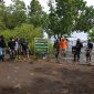 Karya Bhakti pembersihan pesisir pantai dan penanaman mangroove oleh Babinsa dan warga