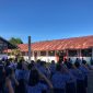 Upacara bersama SMPN 1 Sinonsayang di HUT Minsel Ke-19 