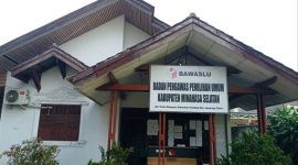 Kantor Bawaslu Kabupaten Minahasa Selatan, di Kelurahan Pondang, Jalan Raya Trans Sulawesi, Amurang