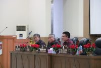 Bupati Minsel FDW dan Wabup PYR saat menghadiri Rapat Paripurna DPRD Minsel 2022
