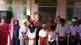 Kapolda Sulut Irjen Pol Yudhiawan saat meresmikan Masjid Al-Kahfi yang berlokasi di komplek Mapolres Minsel