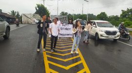 Foto: Gabungan Mahasiswa Minahasa Selatan saat menggelar aksi kemanusiaan Peduli Korban Erupsi Gunung Ruang Sitaro/ foto oleh Wartawan Telusur News