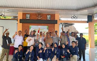 Mahasiswa KKN-T IPB di Nglungger Ubah Limbah Kotoran Hewan dan Rumah Tangga Jadi Pupuk Organik Cair