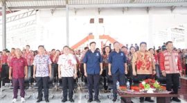 Foto: para pengurus PIKI yang adalah calon petahana, serta pejabat Pemkab Minsel