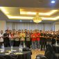 Foto: sesi foto bersama Kepala BPJS Minahasa Selatan bersama awak media Biro Minsel