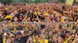 Foto: PYR-FAM dan Gayatri R Bangsawan foto bersama para pendukung nomor urut 2 