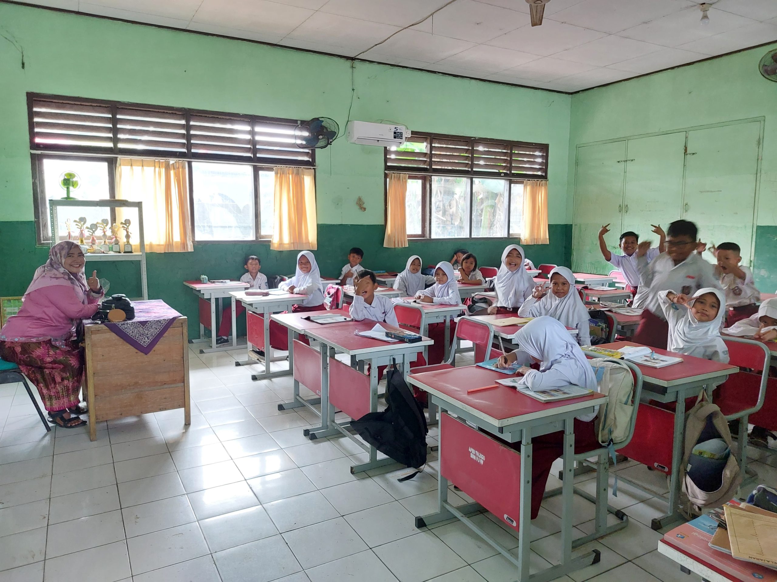 Suasana belajar mengajar 