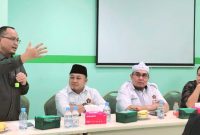 Ketua DPRD Kota Bekasi, Dr. Sardi Efendi, S.Pd., M.M; Ketua PWI Bekasi Raya Ade Muksin SH; Sekretaris PWI Bekasi Raya Michael LL Lengkong; Wakil Ketua I PWI Bekasi Raya Sarigokma Siregar