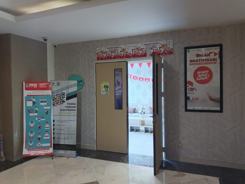 Foto: Pintu masuk kantor Inspektorat Kota Bekasi (M-3L/Telusurnews)