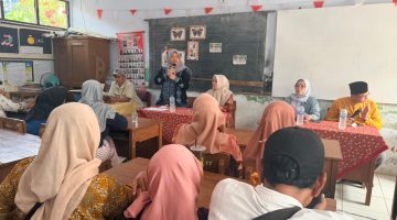 Tak Bisa Hadir, Anggota DPR RI Bonnie Triana Titip Salam Hangat Lewat Ketua DPRD Lebak Saat Penyerahan PIP