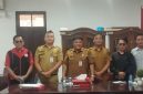 Foto: Tim Panitia Kabupaten Minahasa Pemilihan Hukum Tua (Pilhut) 2026, bersama Aliansi Masyarakat Pencari Keadilan Desa Kamangta 