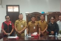 Foto: Tim Panitia Kabupaten Minahasa Pemilihan Hukum Tua (Pilhut) 2026, bersama Aliansi Masyarakat Pencari Keadilan Desa Kamangta 