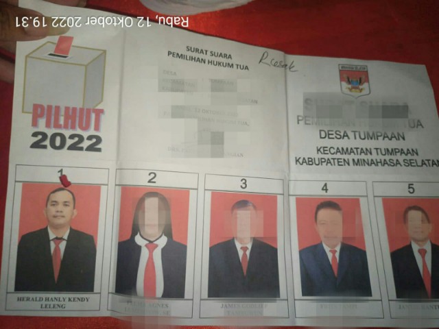 Foto: Kertas Suara yang dipermasalahkan di Pilhut Desa Tumpaan Kecamatan Tumpaan, Kabupaten Minahasa Selatan.
Calon Nomor Urut 1 Seharusnya memenangkan Pilhut Desa Tumpaan.