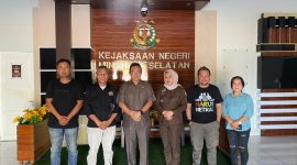 Foto: ASKAINDO Sulut saat sesi foto bersama Kajari Minsel 